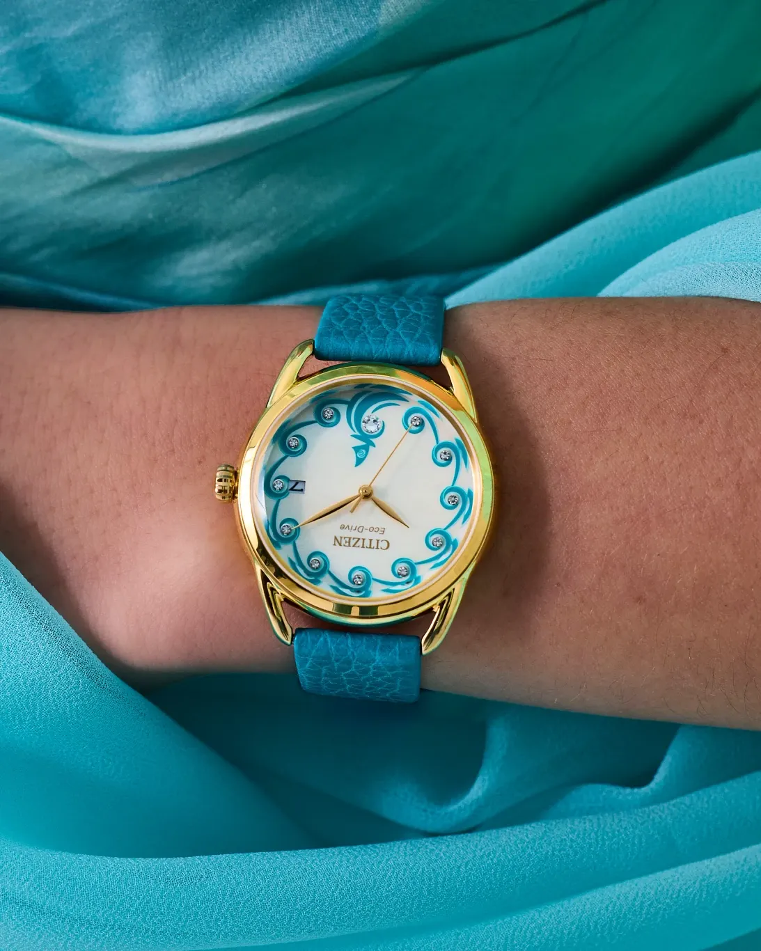 Moana's Ocean Adventure Champagne Dial Leather Strap FE6182-46Y